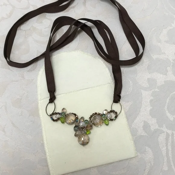 Gorgeous Artisan made Crystal Necklace - Picture 2 of 4